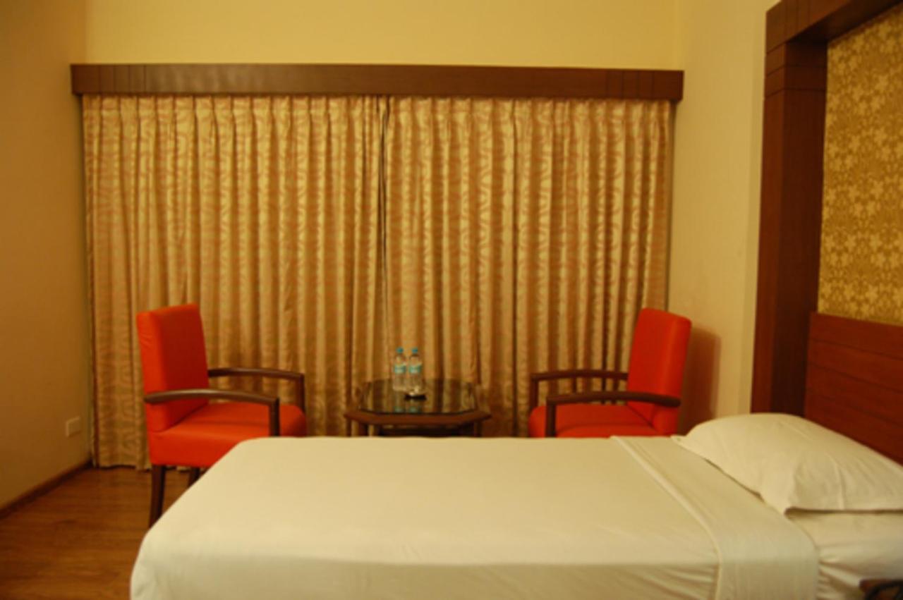 Hotel Park Plaza Madurai Exterior foto